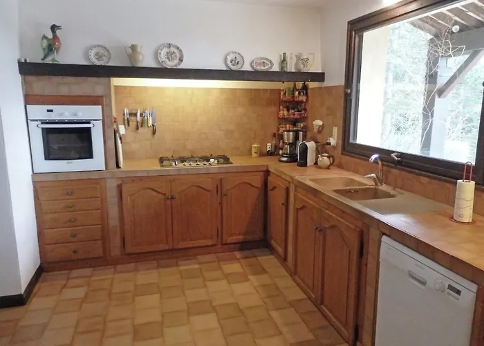 In With Private Pool Saint-Siffret