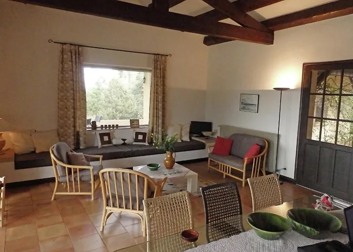 Βίλα In With Private Pool Saint-Siffret