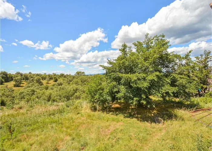 Βίλα In With Private Pool