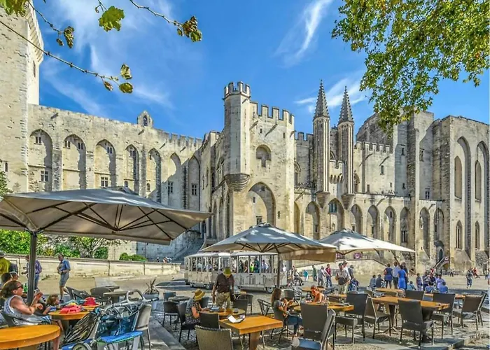 In With Private Pool * Saint-Siffret