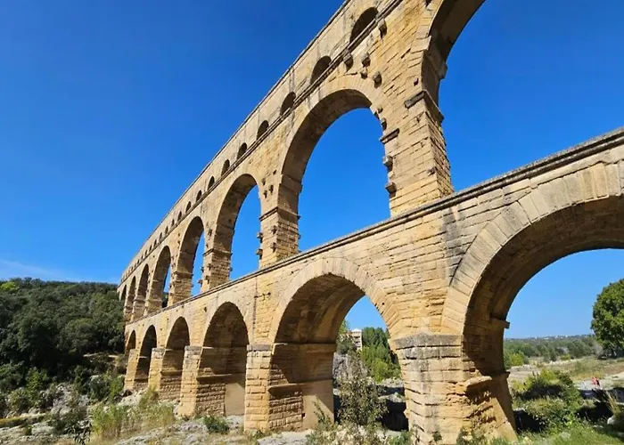 Βίλα In With Private Pool Saint-Siffret